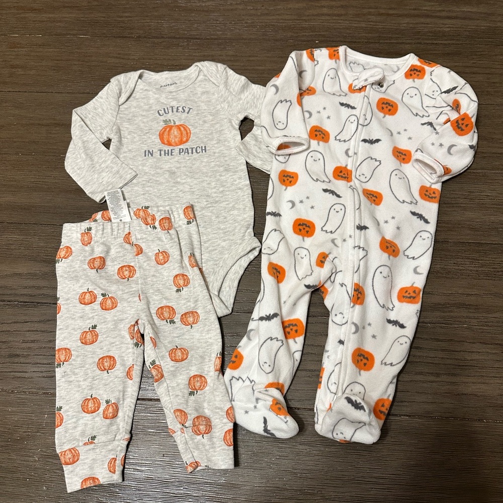 3month Halloween-Themed 2 piece set & sleeper set